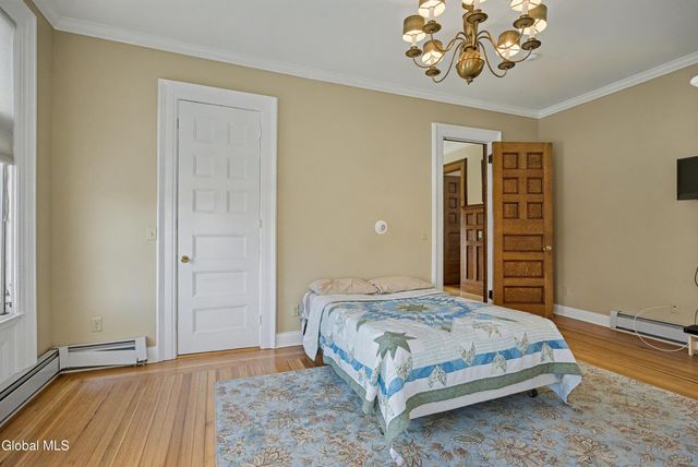 65 2nd Avenue, Troy, NY 12180