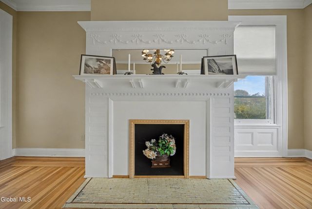 65 2nd Avenue, Troy, NY 12180