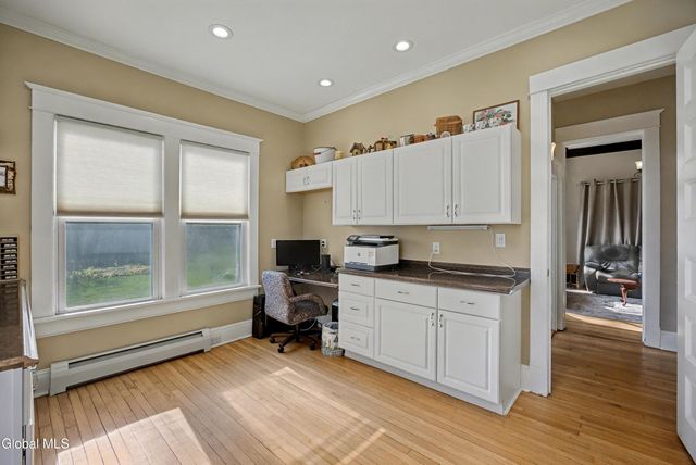 65 2nd Avenue, Troy, NY 12180