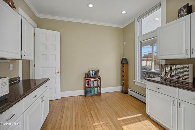 65 2nd Avenue, Troy, NY 12180