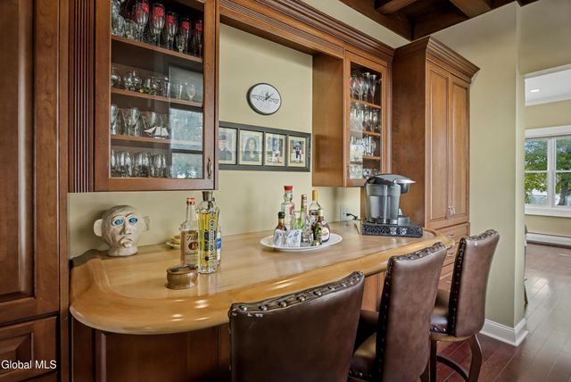 65 2nd Avenue, Troy, NY 12180