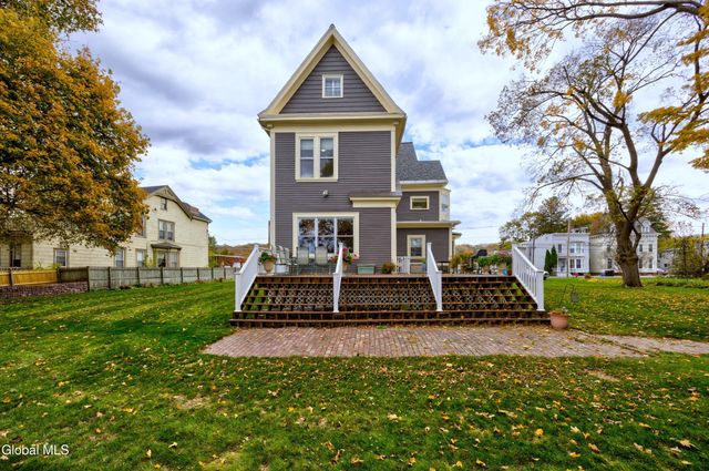 65 2nd Avenue, Troy, NY 12180