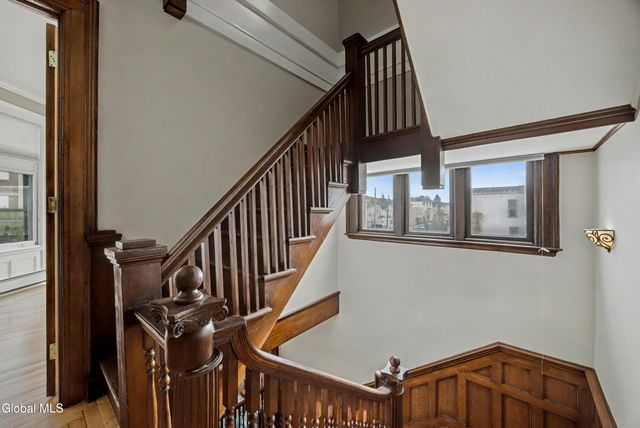 65 2nd Avenue, Troy, NY 12180