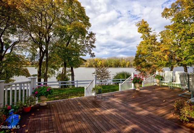 65 2nd Avenue, Troy, NY 12180