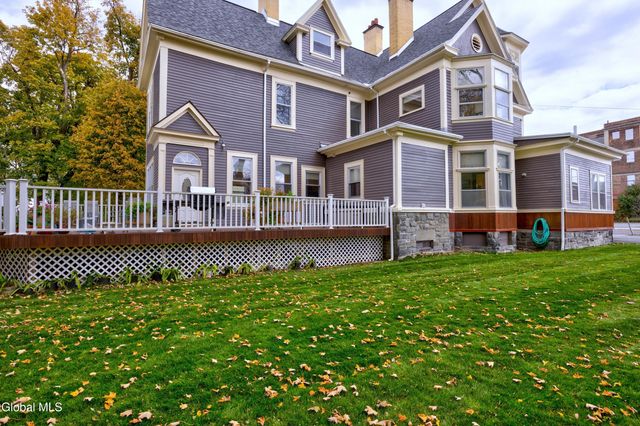 65 2nd Avenue, Troy, NY 12180