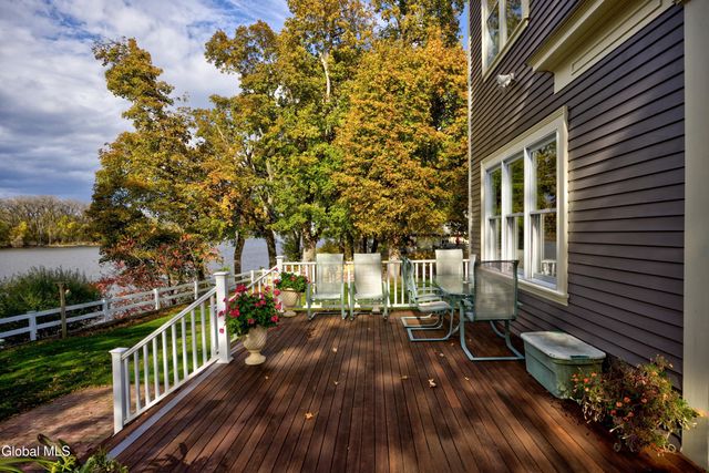 65 2nd Avenue, Troy, NY 12180