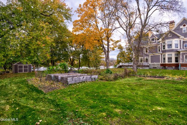 65 2nd Avenue, Troy, NY 12180