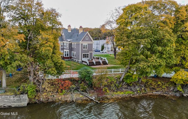 65 2nd Avenue, Troy, NY 12180