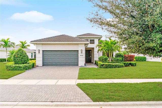 4939 SURFSIDE CIRCLE, Bradenton, FL 34211