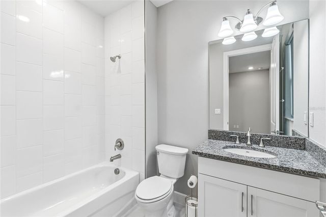 4939 SURFSIDE CIRCLE, Bradenton, FL 34211