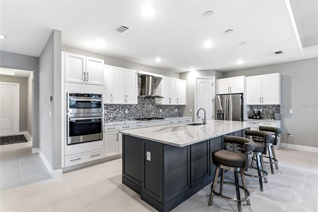 4939 SURFSIDE CIRCLE, Bradenton, FL 34211