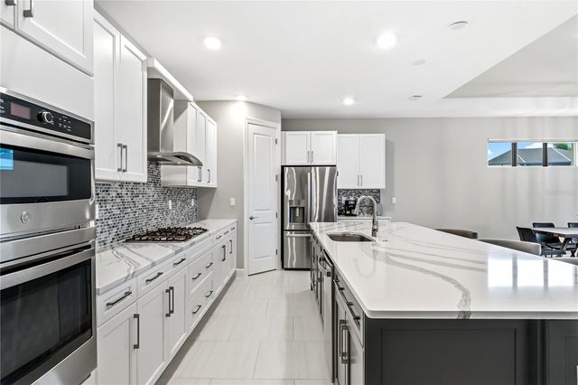 4939 SURFSIDE CIRCLE, Bradenton, FL 34211