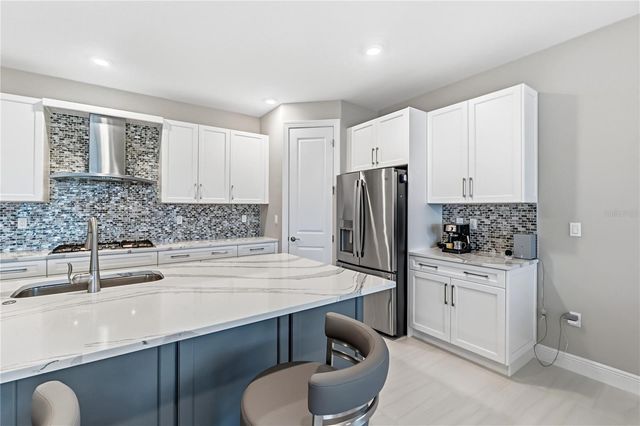 4939 SURFSIDE CIRCLE, Bradenton, FL 34211