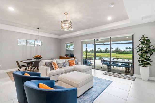 4939 SURFSIDE CIRCLE, Bradenton, FL 34211