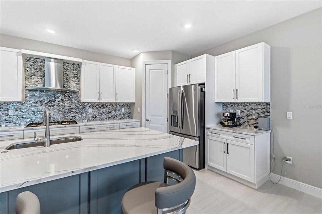 Image 30 of property listing at 4939 SURFSIDE CIRCLE, Bradenton, FL 34211