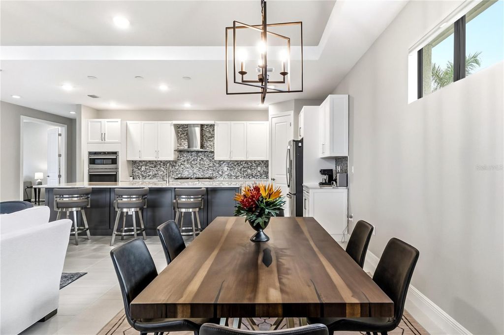 Image 33 of property listing at 4939 SURFSIDE CIRCLE, Bradenton, FL 34211