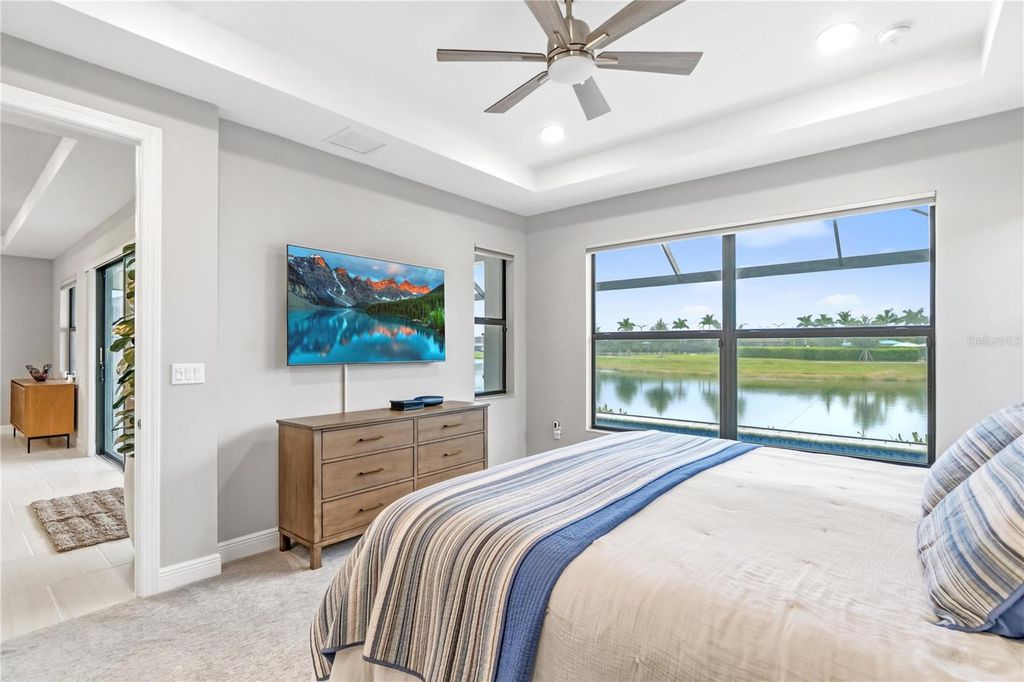 Image 46 of property listing at 4939 SURFSIDE CIRCLE, Bradenton, FL 34211