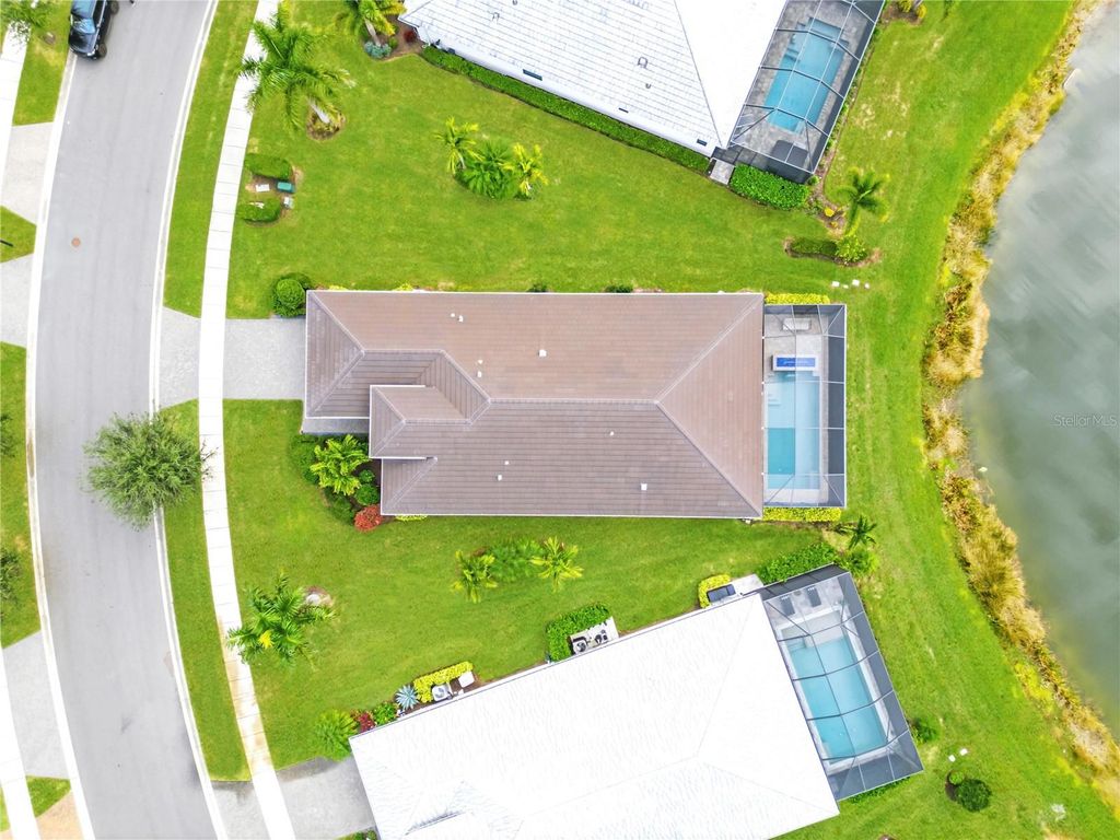 Image 61 of property listing at 4939 SURFSIDE CIRCLE, Bradenton, FL 34211