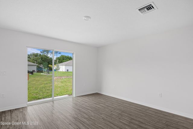 1141 Salina Street SE, Palm Bay, FL 32909