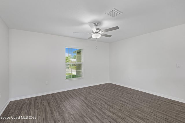 1141 Salina Street SE, Palm Bay, FL 32909