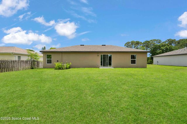 1141 Salina Street SE, Palm Bay, FL 32909