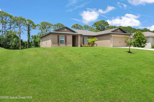 1141 Salina Street SE, Palm Bay, FL 32909