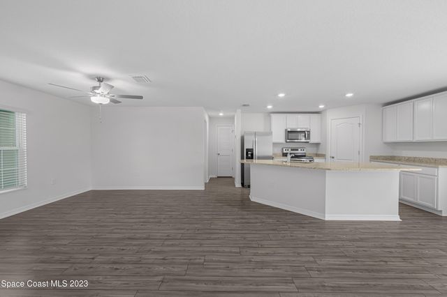 1141 Salina Street SE, Palm Bay, FL 32909