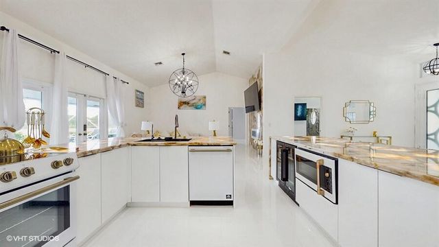 13646 Callington Drive, Wellington, FL 33414