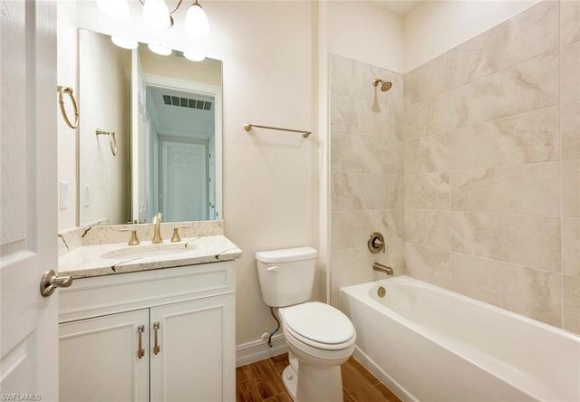16808 BAY ISLAND CT, Bonita Springs, FL 34135