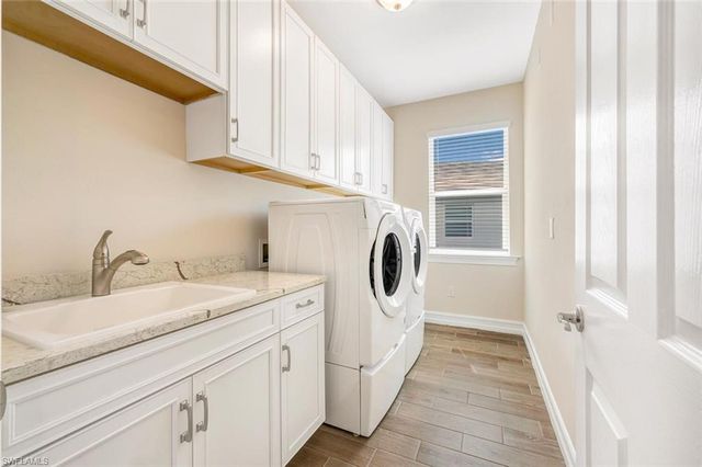 16808 BAY ISLAND CT, Bonita Springs, FL 34135