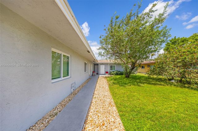 1109 NW 6th Ave 1-5, Pompano Beach, FL 33060