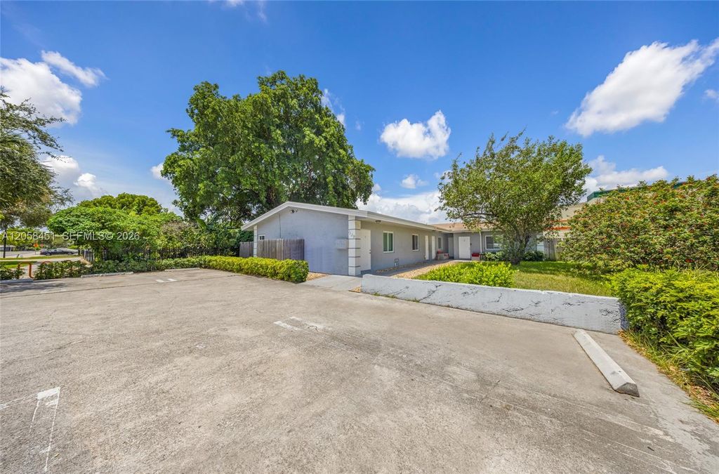 1109 NW 6th Ave 1-5, Pompano Beach, FL 33060