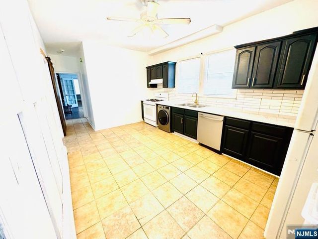10-14 Noll Place 1, Newark, NJ 07106