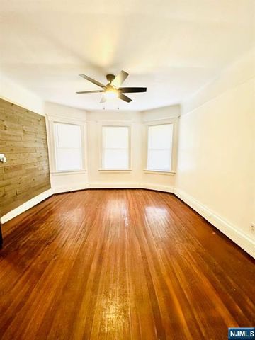 10-14 Noll Place 1, Newark, NJ 07106