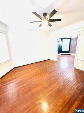 10-14 Noll Place 1, Newark, NJ 07106