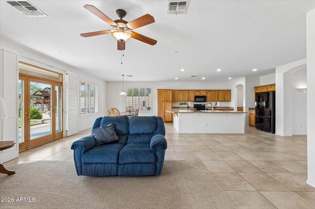 8120 E KRAMER Street, Mesa, AZ 85207