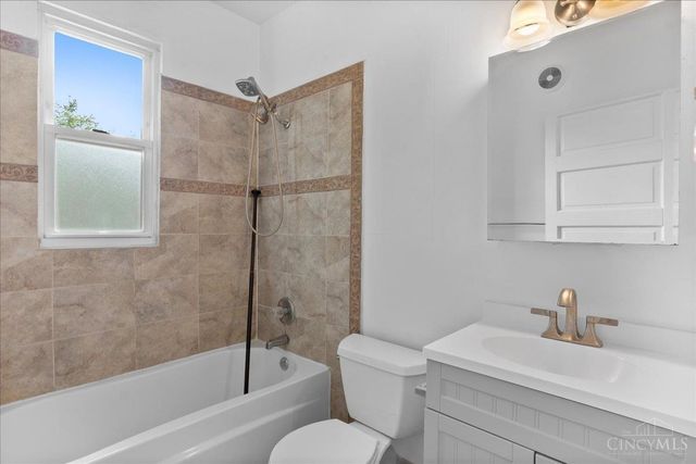 3446 Golden Avenue, Cincinnati, OH 45226