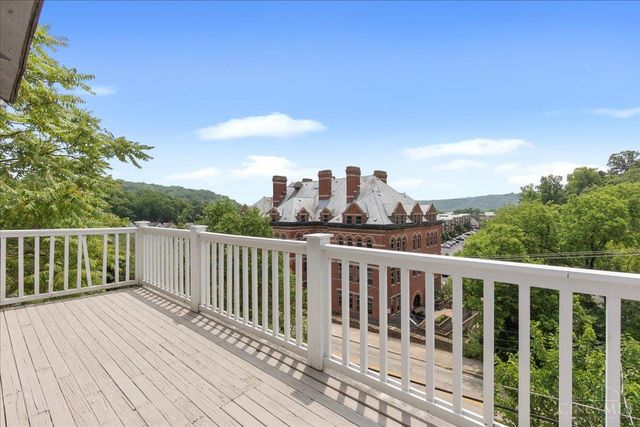 3446 Golden Avenue, Cincinnati, OH 45226