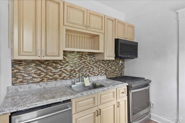 3446 Golden Avenue, Cincinnati, OH 45226