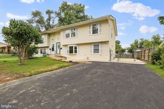 1322 FARRARA DR, Odenton, MD 21113