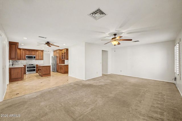 3922 E Goldfinch Gate Lane, Phoenix, AZ 85044