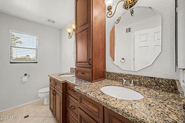 3922 E Goldfinch Gate Lane, Phoenix, AZ 85044