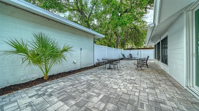 1224 MOONMIST CIRCLE S-3, Sarasota, FL 34242