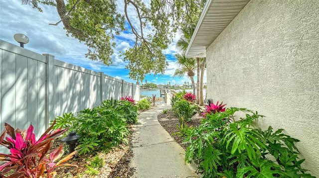 1224 MOONMIST CIRCLE S-3, Sarasota, FL 34242