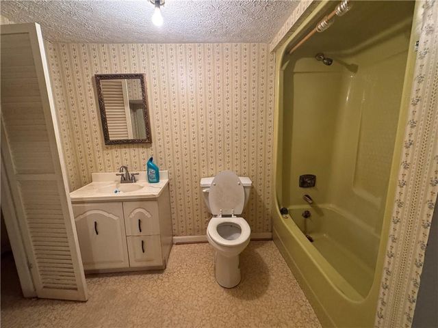 707 Sugar Valley Road NW, Calhoun, GA 30701