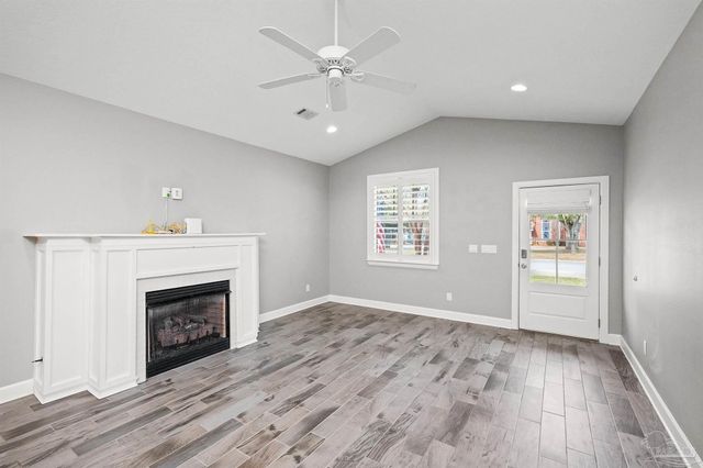 1121 E Maxwell St, Pensacola, FL 32503