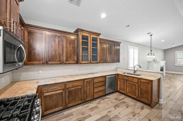 1121 E Maxwell St, Pensacola, FL 32503