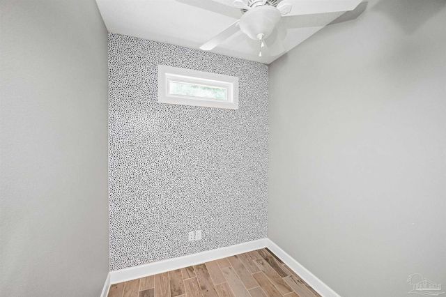 1121 E Maxwell St, Pensacola, FL 32503