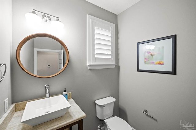 1121 E Maxwell St, Pensacola, FL 32503