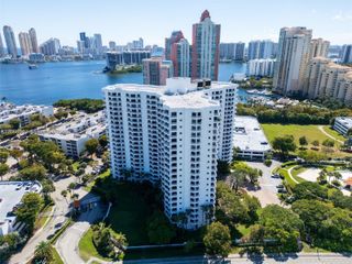 3300 NE 191st Street LP10, Aventura, FL 33180